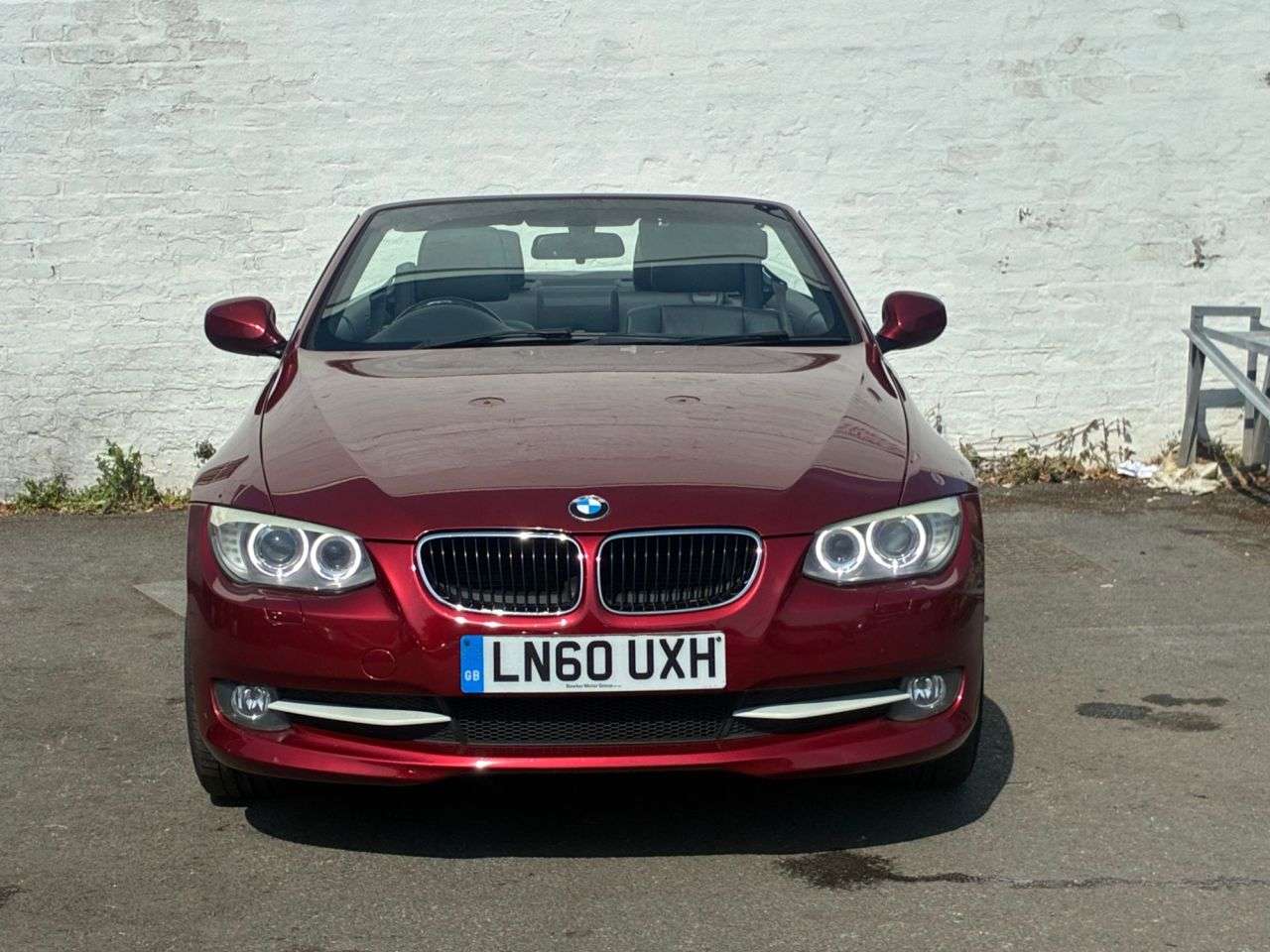 A 2010 BMW 3 SERIES 2.0 320i SE Convertible 2dr Petrol Manual Euro 5 (170 ps) POWER ROOF,FULL L A 2010 BMW 3 SERIES 2.0 320i SE Convertible 2dr Petrol Manual Euro 5 (170 ps) POWER ROOF,FULL L