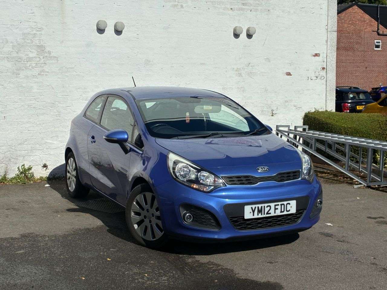 A 2012 KIA RIO 1.25 2 Hatchback 3dr Petrol Manual Euro 5 (84 bhp) VERY LOW MILEAGE PETROL A 2012 KIA RIO 1.25 2 Hatchback 3dr Petrol Manual Euro 5 (84 bhp) VERY LOW MILEAGE PETROL