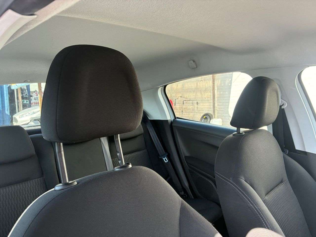 2015 PEUGEOT 208 2015 PEUGEOT 208