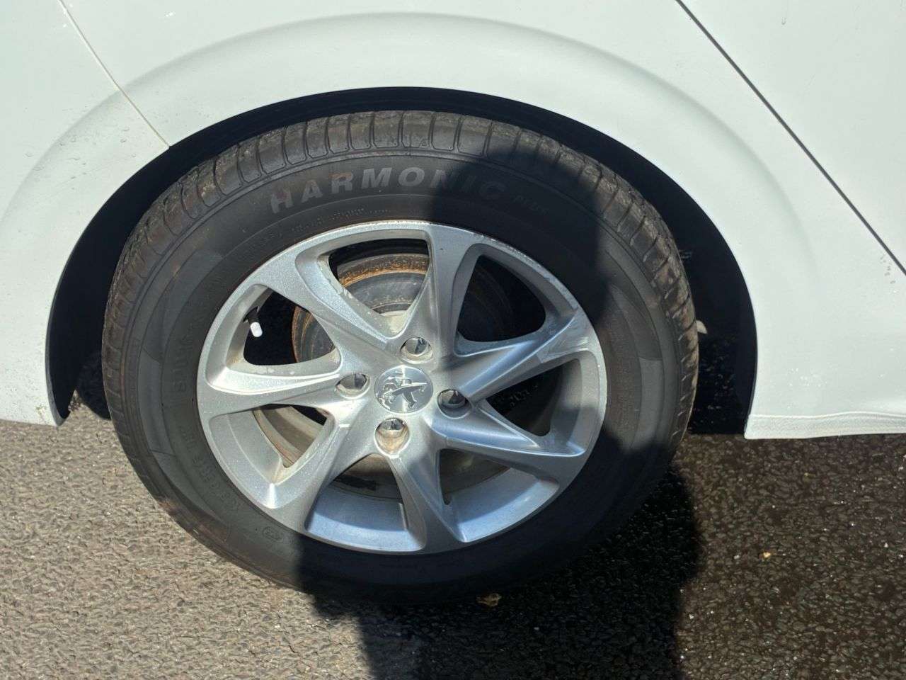2015 PEUGEOT 208 2015 PEUGEOT 208