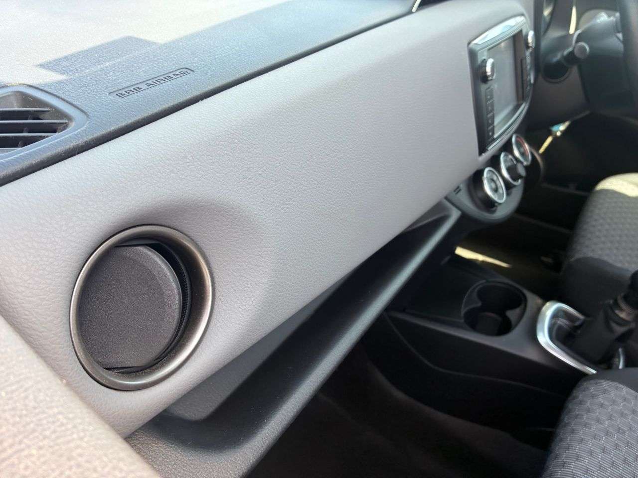 2015 TOYOTA YARIS 2015 TOYOTA YARIS