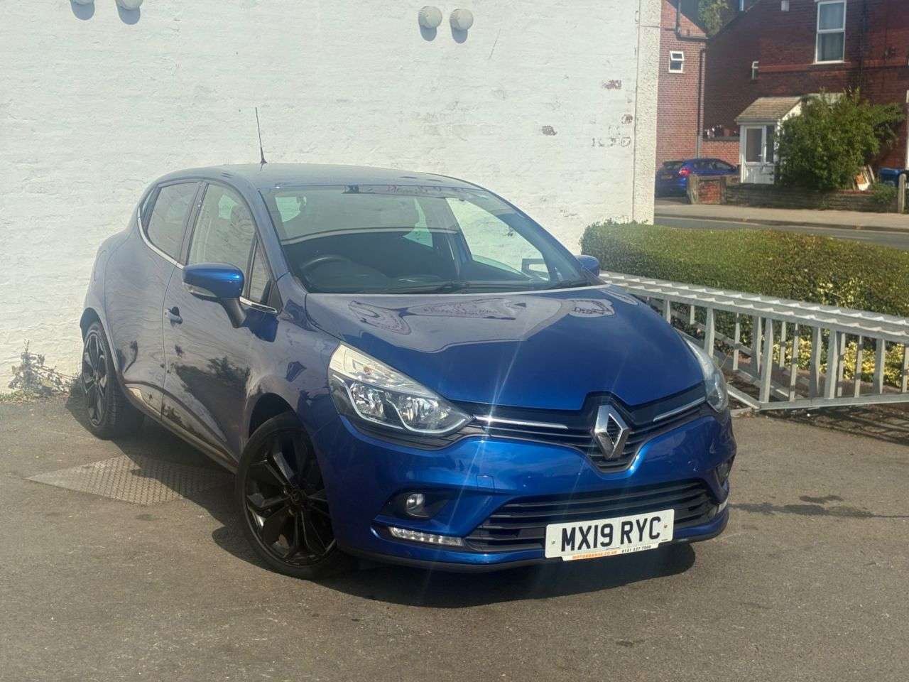 A 2019 RENAULT CLIO 0.9 TCe Iconic Hatchback 5dr Petrol Manual Euro 6 (s/s) (75 ps) MAIN DEALER A 2019 RENAULT CLIO 0.9 TCe Iconic Hatchback 5dr Petrol Manual Euro 6 (s/s) (75 ps) MAIN DEALER