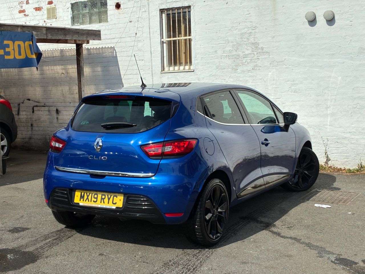 2019 RENAULT CLIO 2019 RENAULT CLIO