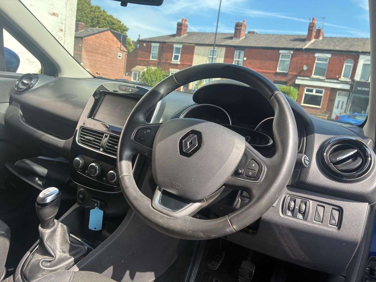 2019 RENAULT CLIO 2019 RENAULT CLIO