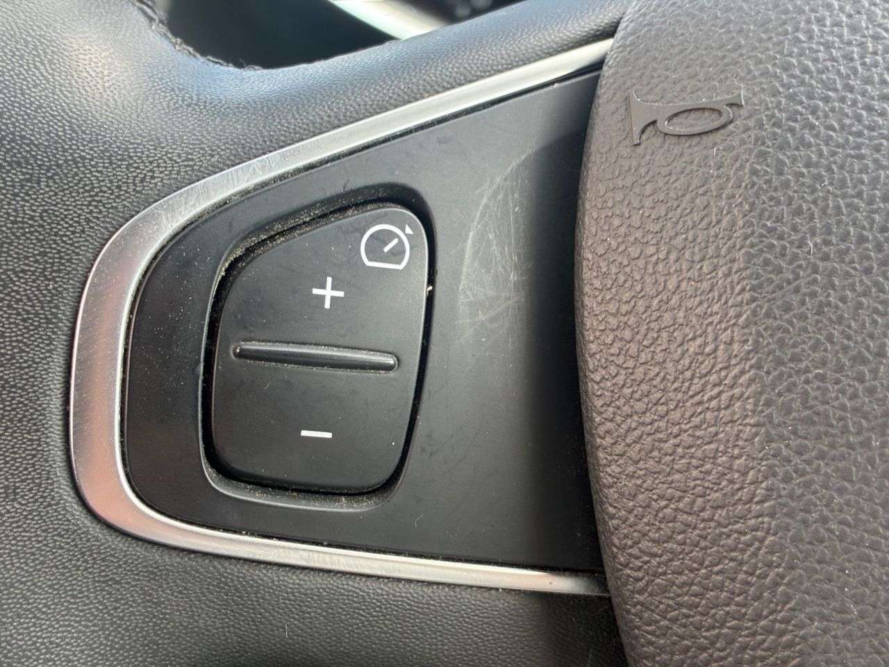2019 RENAULT CLIO 2019 RENAULT CLIO