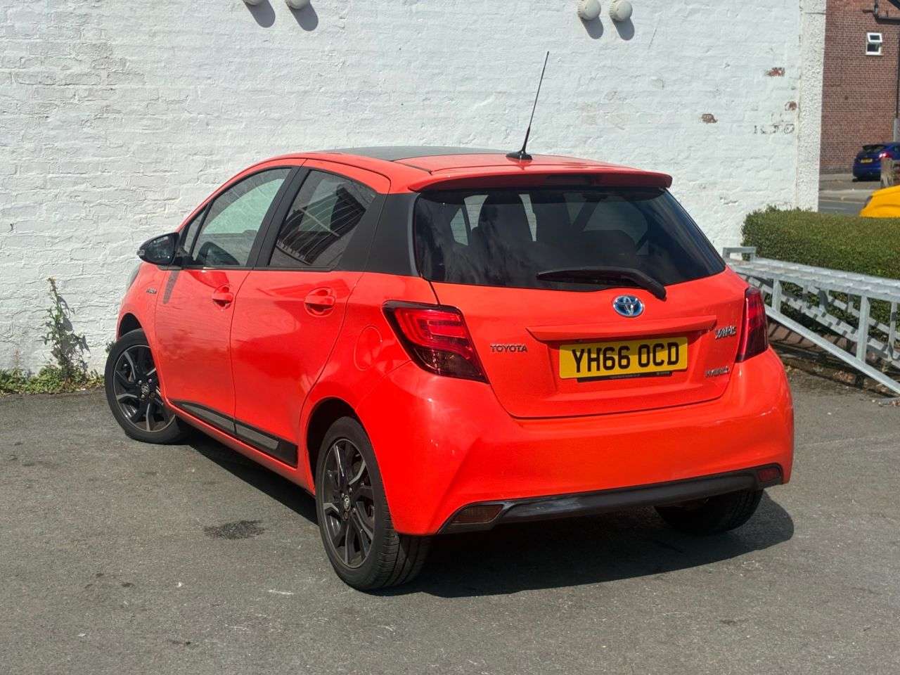 2016 TOYOTA YARIS 2016 TOYOTA YARIS