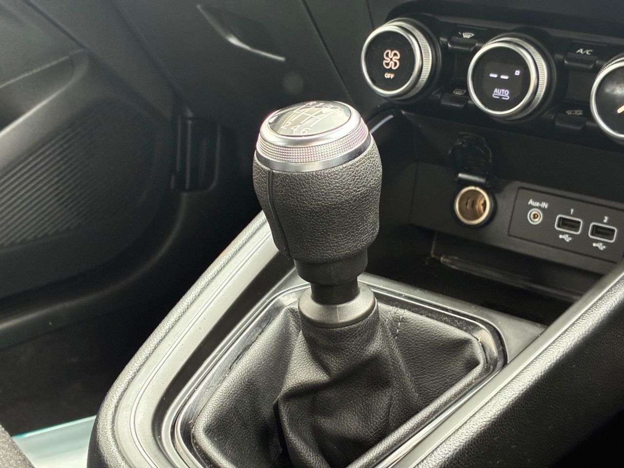 2022 RENAULT CLIO 2022 RENAULT CLIO