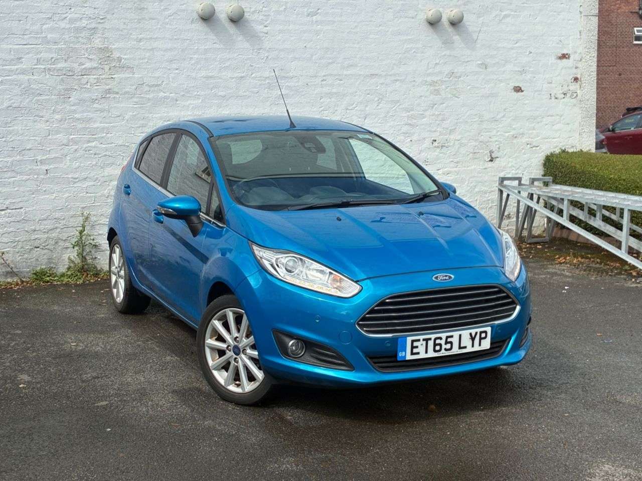 A 2016 FORD FIESTA 1.0 Titanium Hatchback 5dr Petrol Manual Euro 6 (s/s) (80 ps) FULL SERVICE A 2016 FORD FIESTA 1.0 Titanium Hatchback 5dr Petrol Manual Euro 6 (s/s) (80 ps) FULL SERVICE