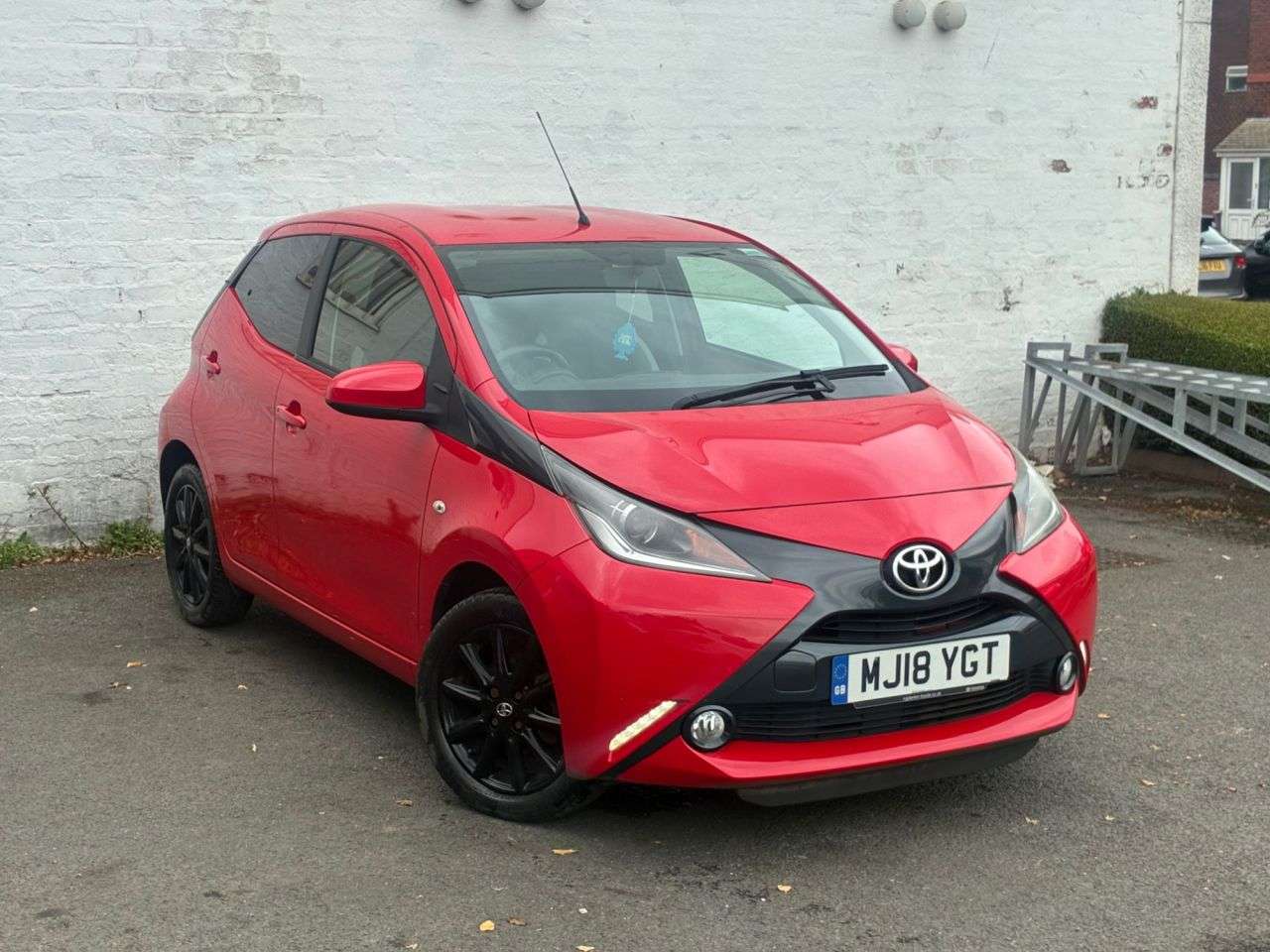 A 2018 TOYOTA AYGO 1.0 VVT-i x-style Hatchback 5dr Petrol Manual Euro 6 (68 ps) MOT UNTIL JUNE A 2018 TOYOTA AYGO 1.0 VVT-i x-style Hatchback 5dr Petrol Manual Euro 6 (68 ps) MOT UNTIL JUNE