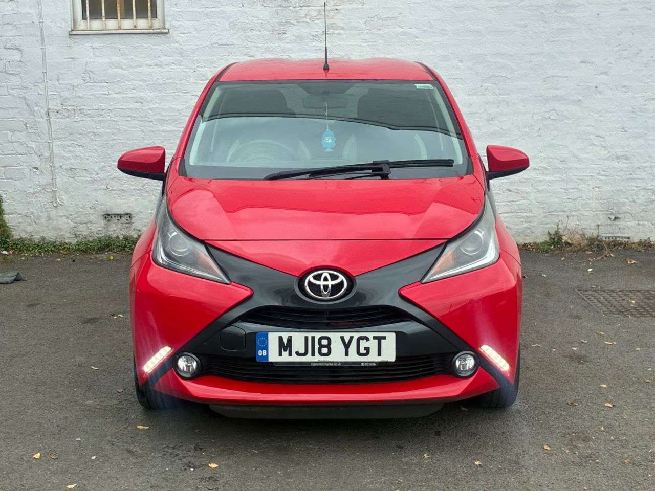 A 2018 TOYOTA AYGO 1.0 VVT-i x-style Hatchback 5dr Petrol Manual Euro 6 (68 ps) MOT UNTIL JUNE A 2018 TOYOTA AYGO 1.0 VVT-i x-style Hatchback 5dr Petrol Manual Euro 6 (68 ps) MOT UNTIL JUNE