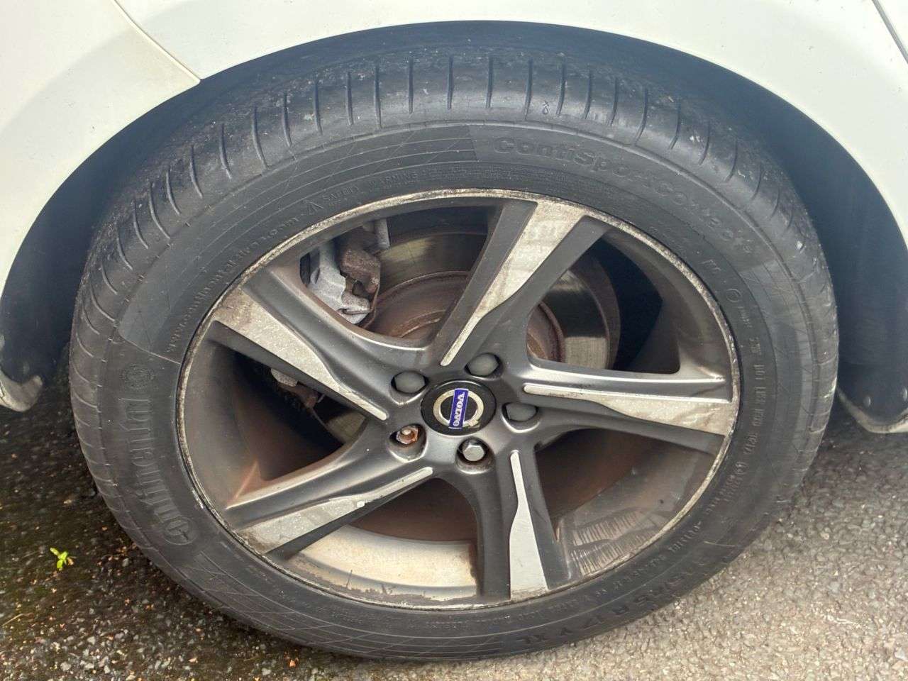 2015 VOLVO V40 2015 VOLVO V40