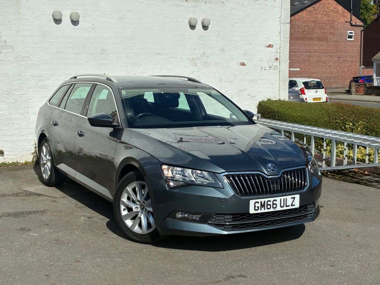 A 2017 SKODA SUPERB 1.4 TSI ACT SE Estate 5dr Petrol DSG Euro 6 (s/s) (150 ps) SAT NAV,DAB RADI A 2017 SKODA SUPERB 1.4 TSI ACT SE Estate 5dr Petrol DSG Euro 6 (s/s) (150 ps) SAT NAV,DAB RADI