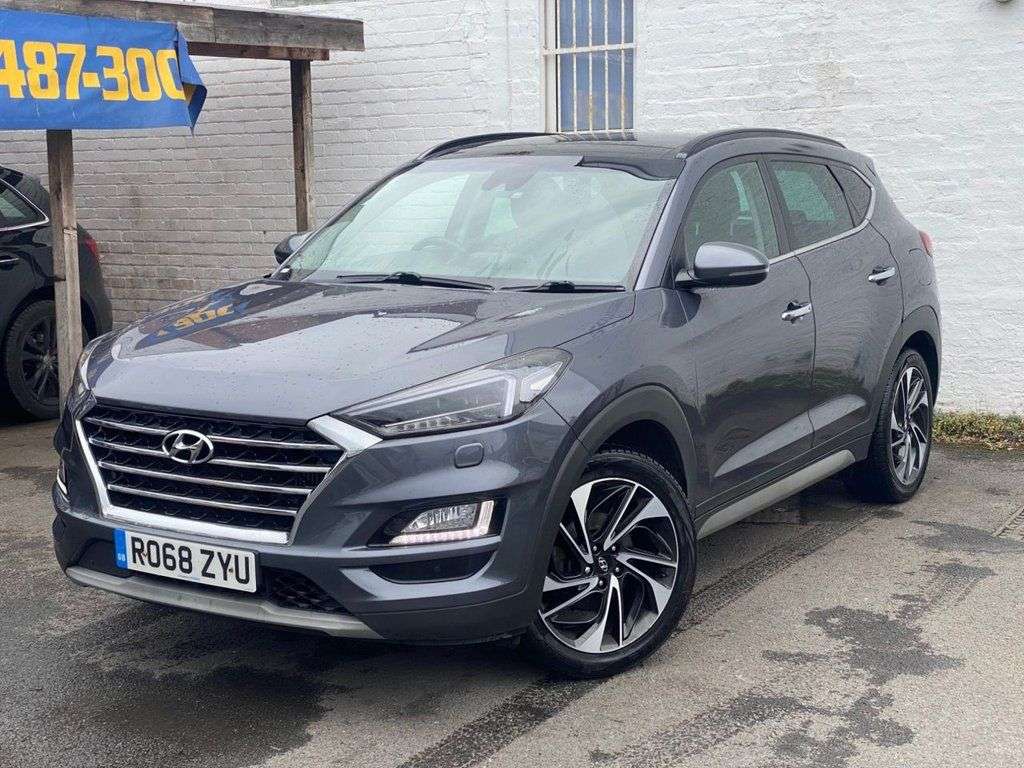 A 2018 HYUNDAI TUCSON 1.6 T-GDi Premium SE SUV 5dr Petrol DCT Euro 6 (s/s) (177 ps) COMPREHENSIVE A 2018 HYUNDAI TUCSON 1.6 T-GDi Premium SE SUV 5dr Petrol DCT Euro 6 (s/s) (177 ps) COMPREHENSIVE