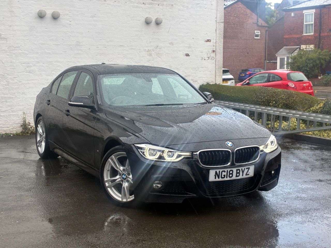 A 2018 BMW 3 SERIES 2.0 330e 7.6kWh M Sport Saloon 4dr Petrol Plug-in Hybrid Auto Euro 6 (s/s) A 2018 BMW 3 SERIES 2.0 330e 7.6kWh M Sport Saloon 4dr Petrol Plug-in Hybrid Auto Euro 6 (s/s)
