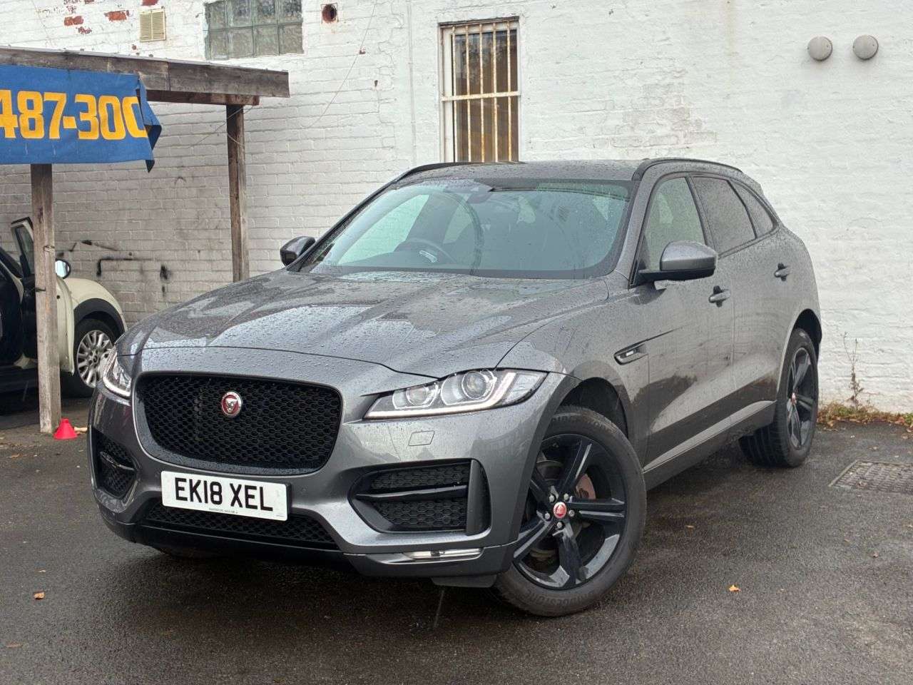 2018 JAGUAR F-PACE 2018 JAGUAR F-PACE