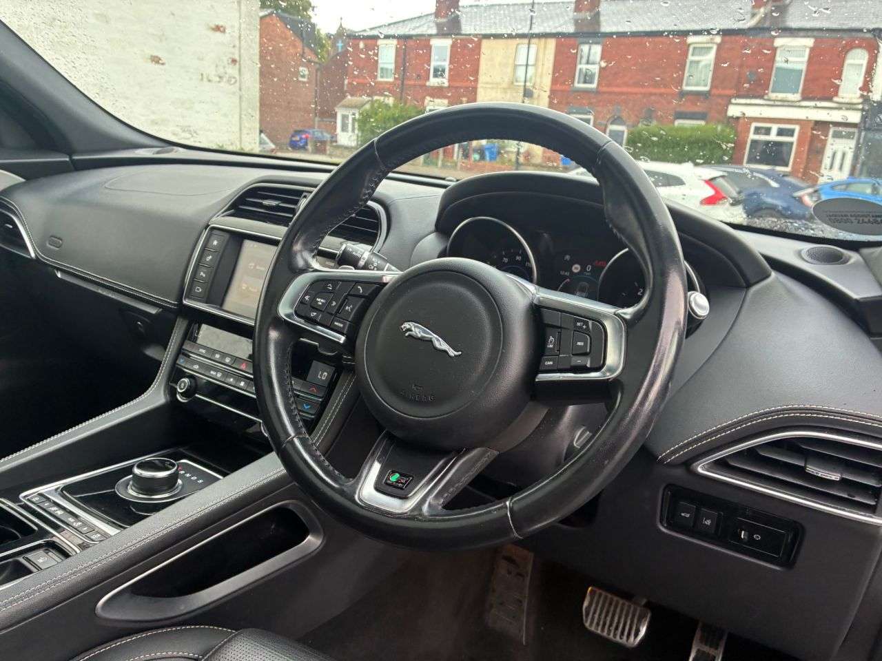 2018 JAGUAR F-PACE 2018 JAGUAR F-PACE
