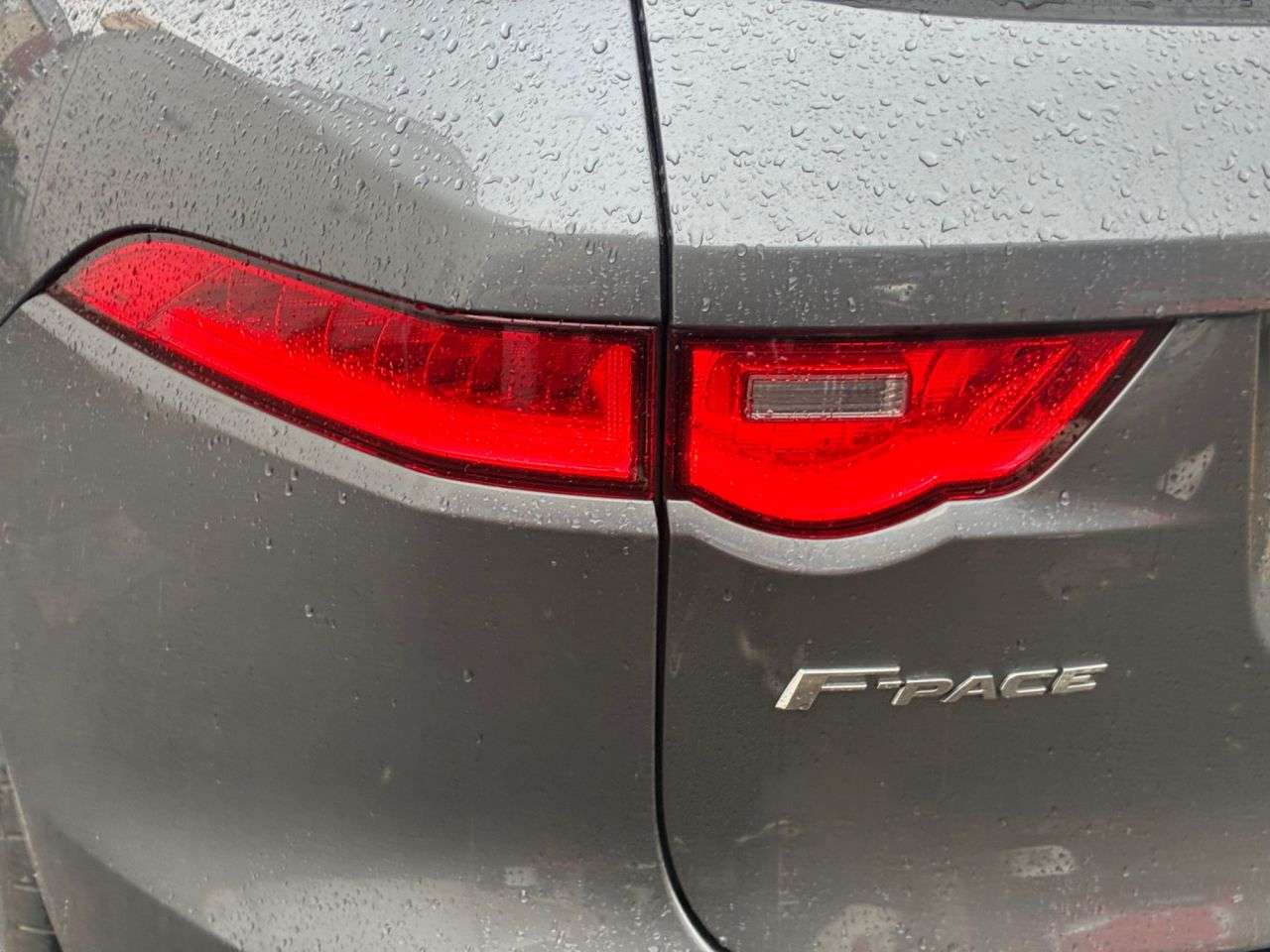 2018 JAGUAR F-PACE 2018 JAGUAR F-PACE
