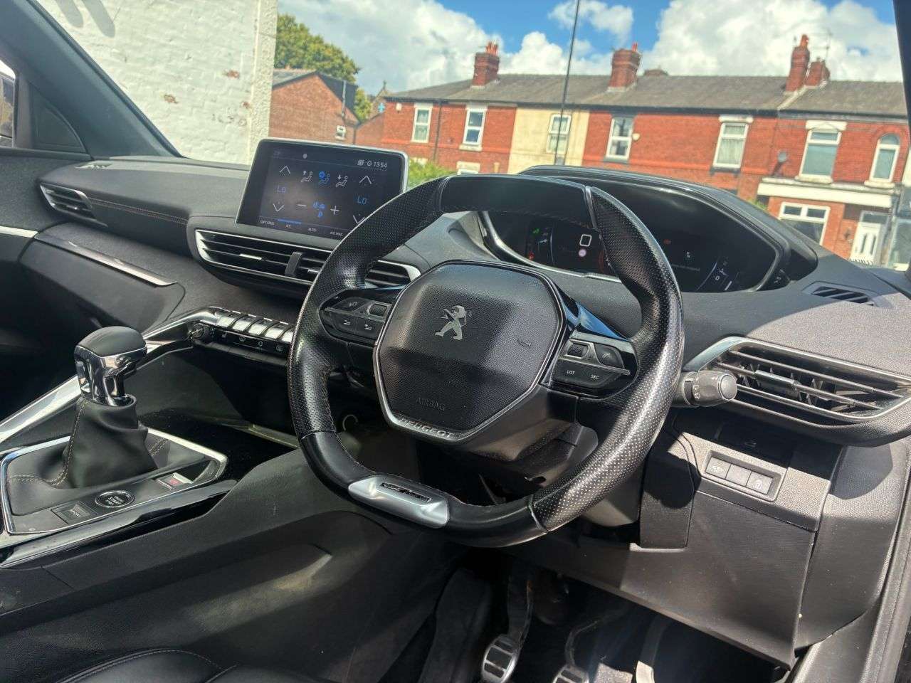 2019 PEUGEOT 3008 2019 PEUGEOT 3008