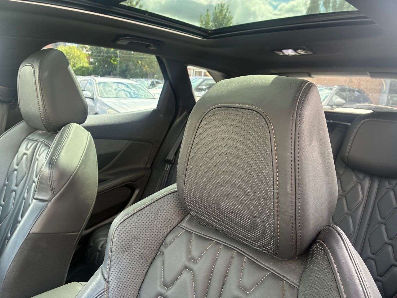 2019 PEUGEOT 3008 2019 PEUGEOT 3008
