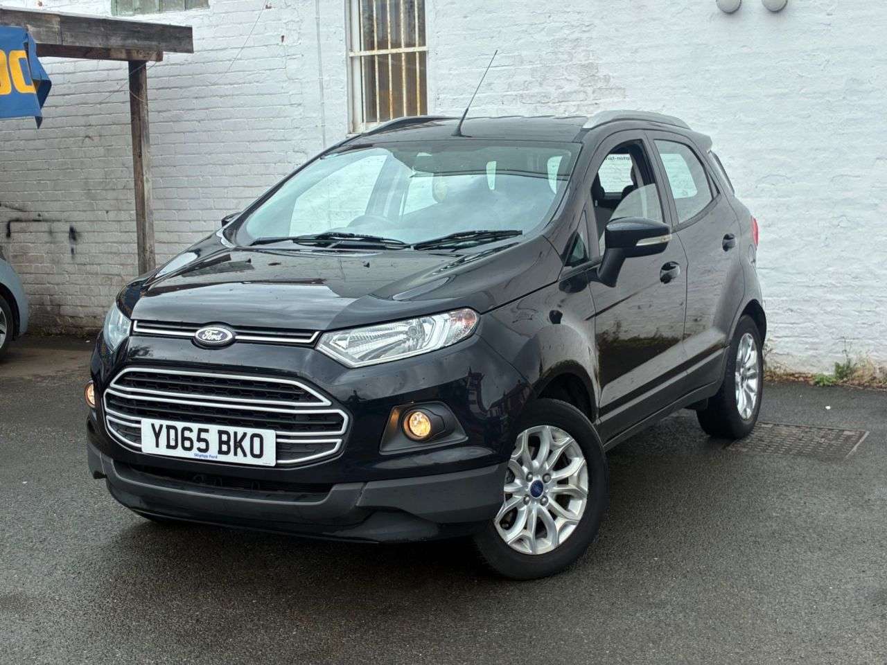 A 2015 FORD ECOSPORT 1.0T EcoBoost Zetec SUV 5dr Petrol Manual 2WD Euro 6 (s/s) (125 ps) 2 KEYS. A 2015 FORD ECOSPORT 1.0T EcoBoost Zetec SUV 5dr Petrol Manual 2WD Euro 6 (s/s) (125 ps) 2 KEYS.