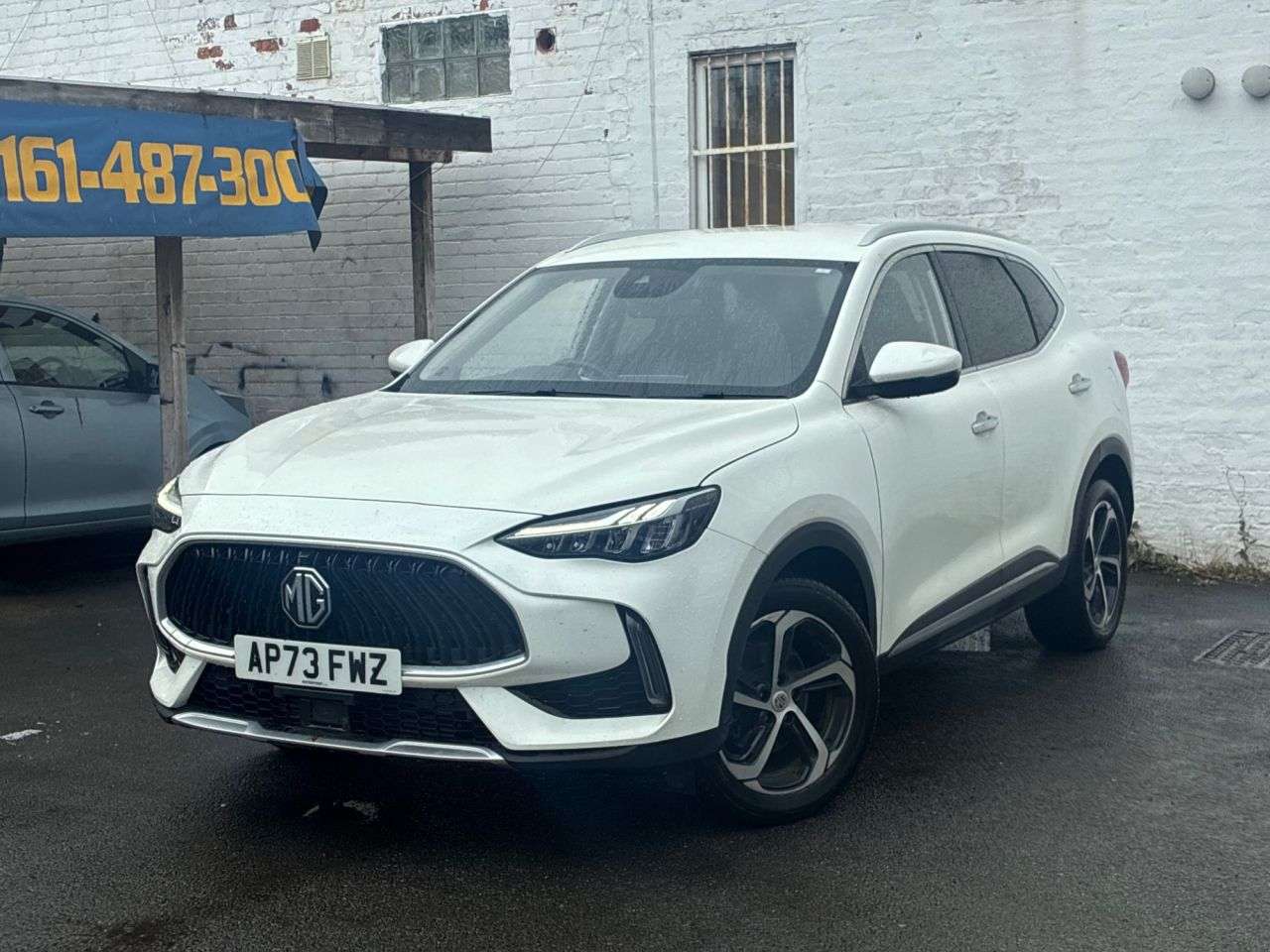 A 2023 MG MG HS 1.5 T-GDI Trophy SUV 5dr Petrol DCT Euro 6 (s/s) (162 ps) 2 KEYS APPLE CAR A 2023 MG MG HS 1.5 T-GDI Trophy SUV 5dr Petrol DCT Euro 6 (s/s) (162 ps) 2 KEYS APPLE CAR