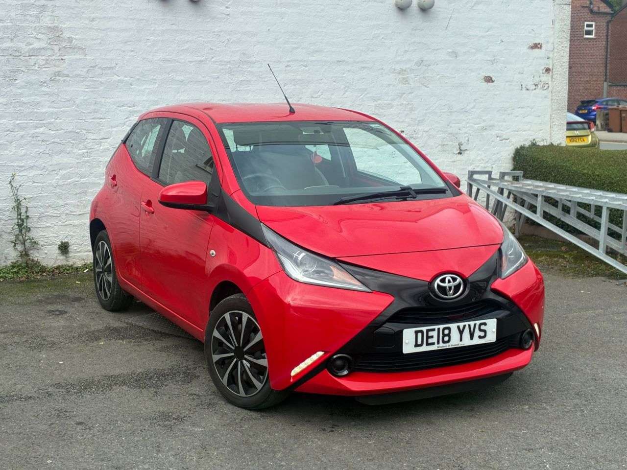 A 2018 TOYOTA AYGO 1.0 VVT-i x-play Hatchback 5dr Petrol Manual Euro 6 (68 ps) 2 KEYS,AIR CON. A 2018 TOYOTA AYGO 1.0 VVT-i x-play Hatchback 5dr Petrol Manual Euro 6 (68 ps) 2 KEYS,AIR CON.
