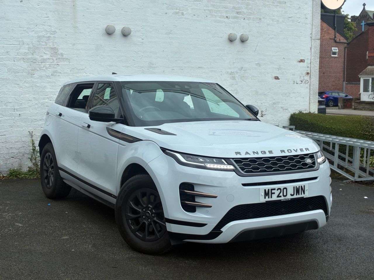 A 2020 LAND ROVER RANGE ROVER EVOQUE 2.0 D150 R-Dynamic SUV 5dr Diesel Manual FWD Euro 6 (s/s) (150 ps) 2 KEYS,S A 2020 LAND ROVER RANGE ROVER EVOQUE 2.0 D150 R-Dynamic SUV 5dr Diesel Manual FWD Euro 6 (s/s) (150 ps) 2 KEYS,S