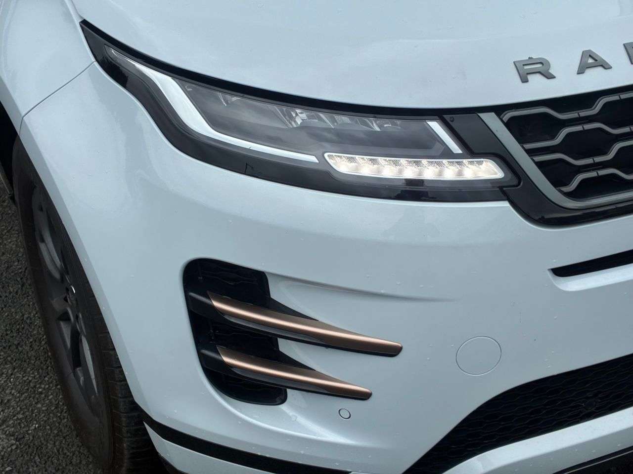 2020 LAND ROVER RANGE ROVER EVOQUE 2020 LAND ROVER RANGE ROVER EVOQUE