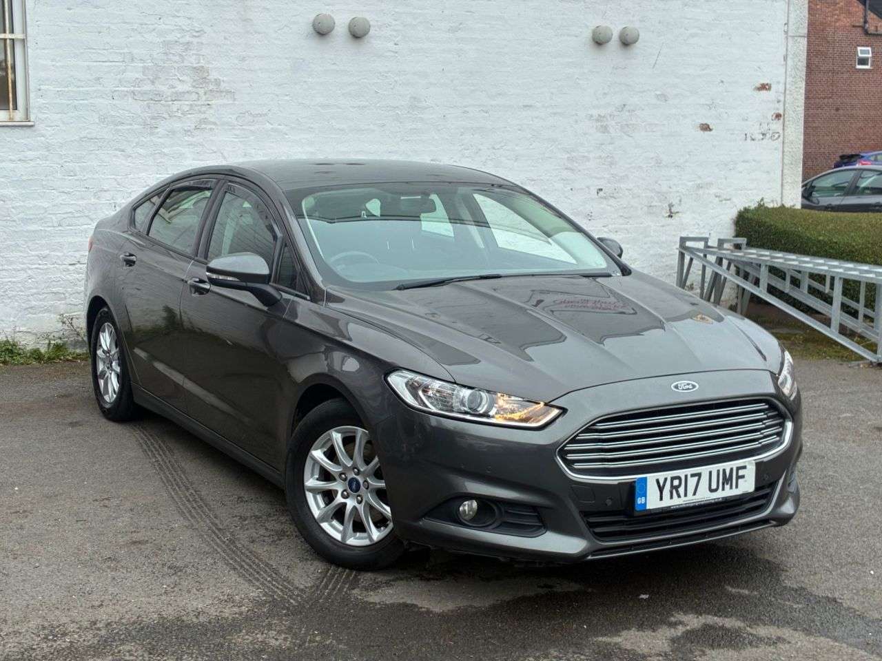 A 2017 FORD MONDEO 1.5 TDCi ECOnetic Style Hatchback 5dr Diesel Manual Euro 6 (s/s) (120 ps) S A 2017 FORD MONDEO 1.5 TDCi ECOnetic Style Hatchback 5dr Diesel Manual Euro 6 (s/s) (120 ps) S