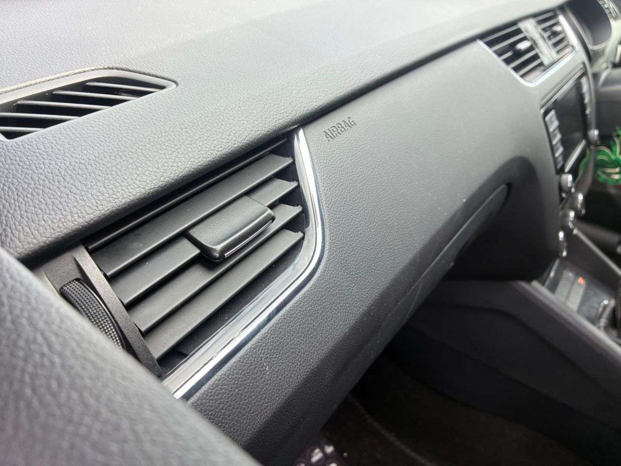 2015 SKODA OCTAVIA 2015 SKODA OCTAVIA