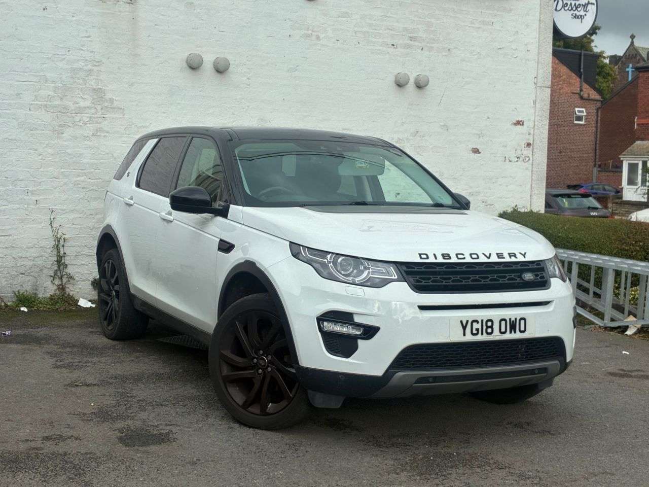 A 2018 LAND ROVER DISCOVERY SPORT 2.0 TD4 HSE Black SUV 5dr Diesel Auto 4WD Euro 6 (s/s) (180 ps) SAT NAV, FU A 2018 LAND ROVER DISCOVERY SPORT 2.0 TD4 HSE Black SUV 5dr Diesel Auto 4WD Euro 6 (s/s) (180 ps) SAT NAV, FU