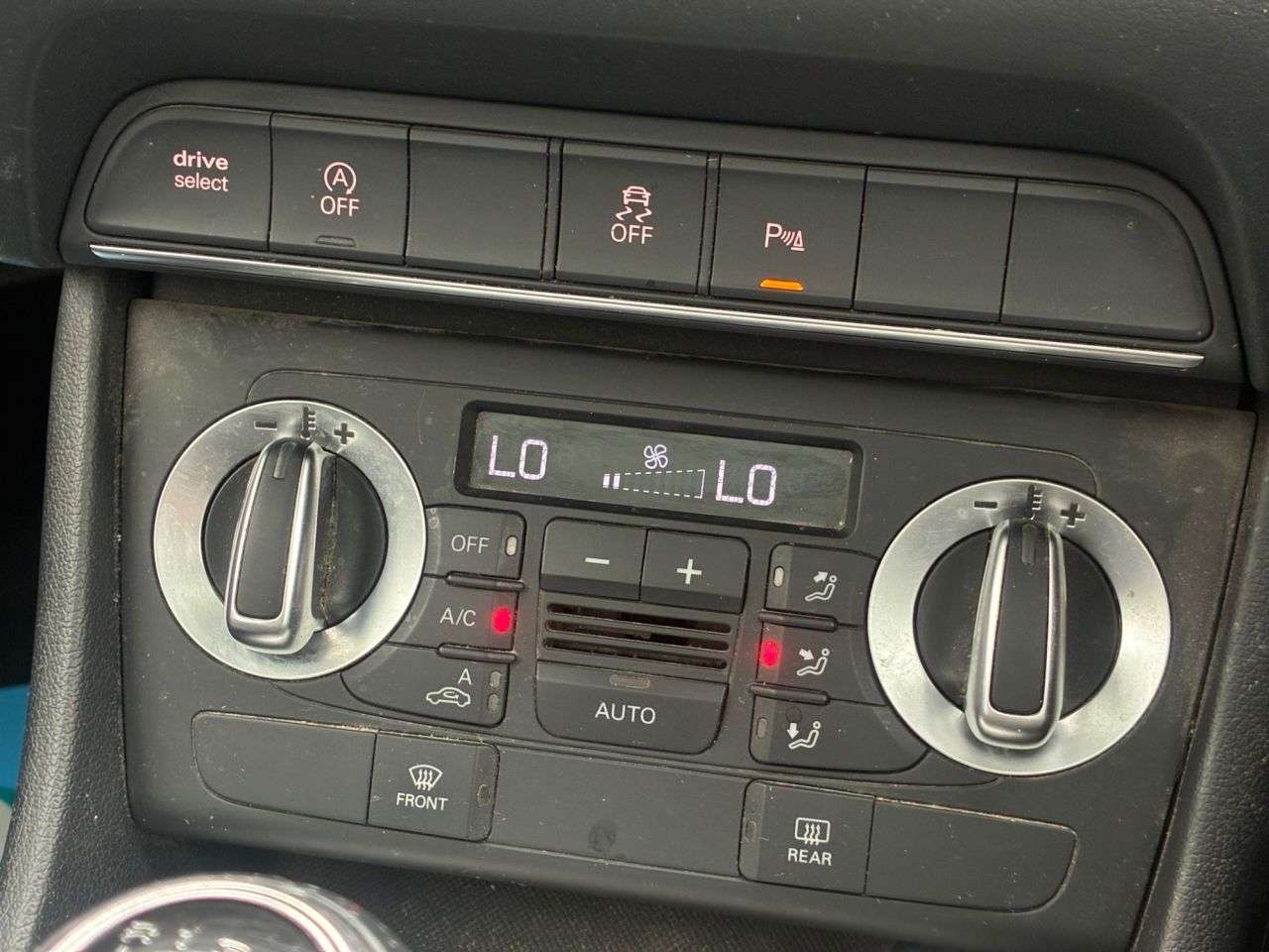 2014 AUDI Q3 2014 AUDI Q3