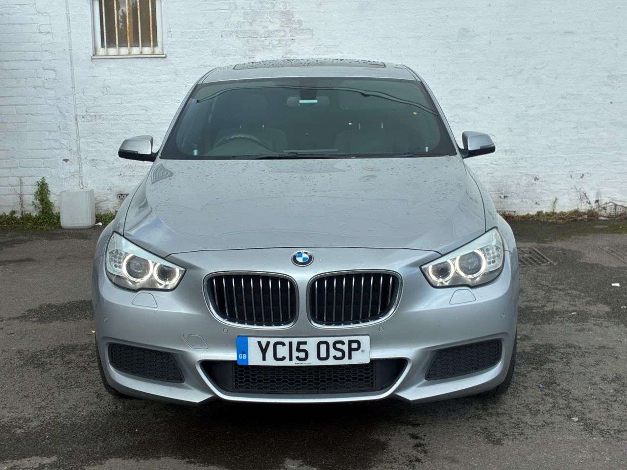A 2015 BMW 5 SERIES GRAN TURISMO 2.0 520d M Sport GT 5dr Diesel Auto Euro 6 (s/s) (184 ps) TILT AND SLIDE PO A 2015 BMW 5 SERIES GRAN TURISMO 2.0 520d M Sport GT 5dr Diesel Auto Euro 6 (s/s) (184 ps) TILT AND SLIDE PO