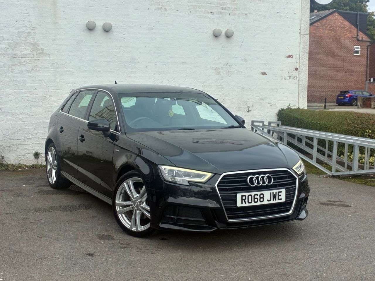 A 2018 AUDI A3 1.6 TDI 30 S line Sportback 5dr Diesel Manual Euro 6 (s/s) (116 ps) SAT NAV A 2018 AUDI A3 1.6 TDI 30 S line Sportback 5dr Diesel Manual Euro 6 (s/s) (116 ps) SAT NAV