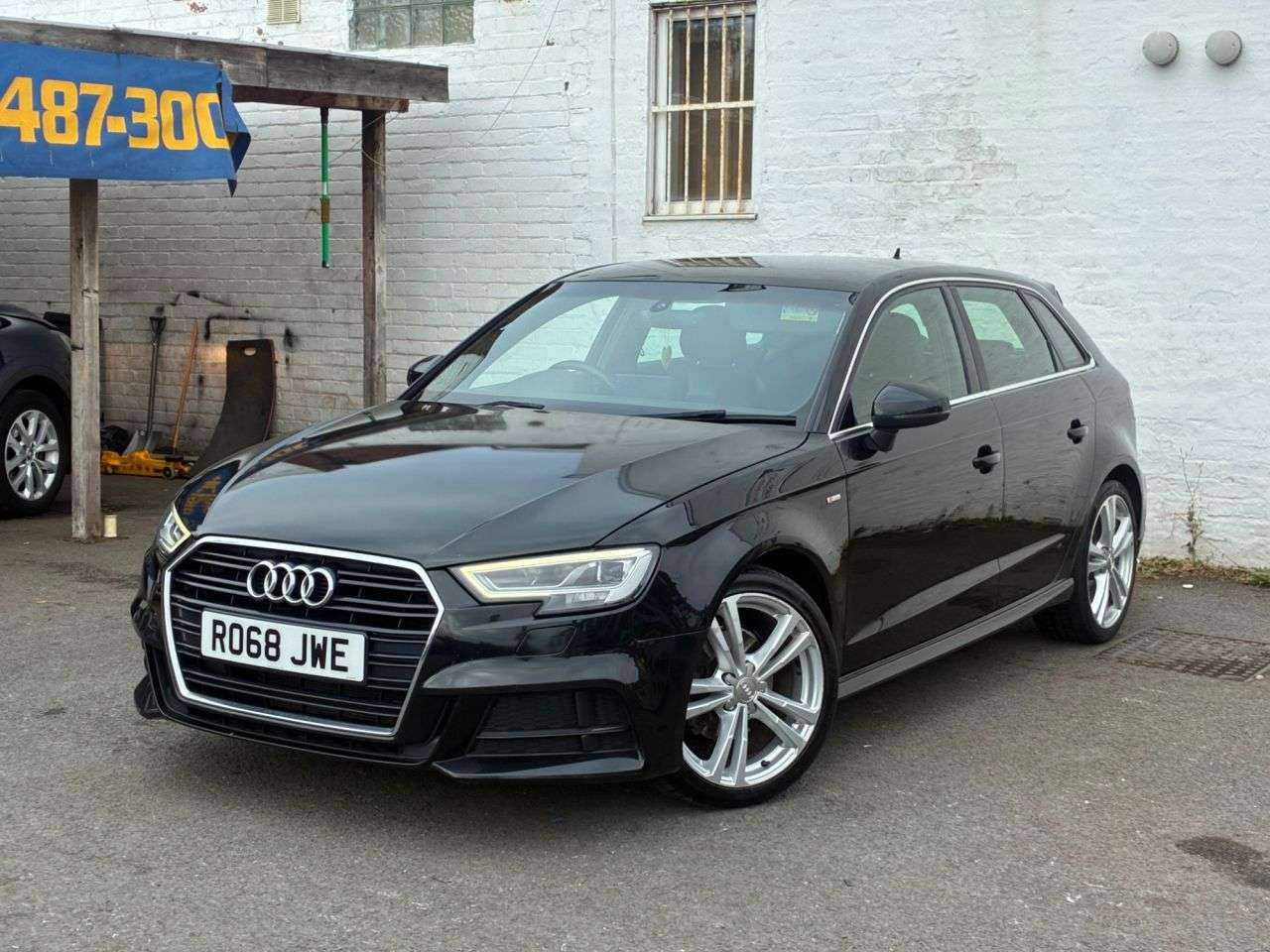 A 2018 AUDI A3 1.6 TDI 30 S line Sportback 5dr Diesel Manual Euro 6 (s/s) (116 ps) SAT NAV A 2018 AUDI A3 1.6 TDI 30 S line Sportback 5dr Diesel Manual Euro 6 (s/s) (116 ps) SAT NAV