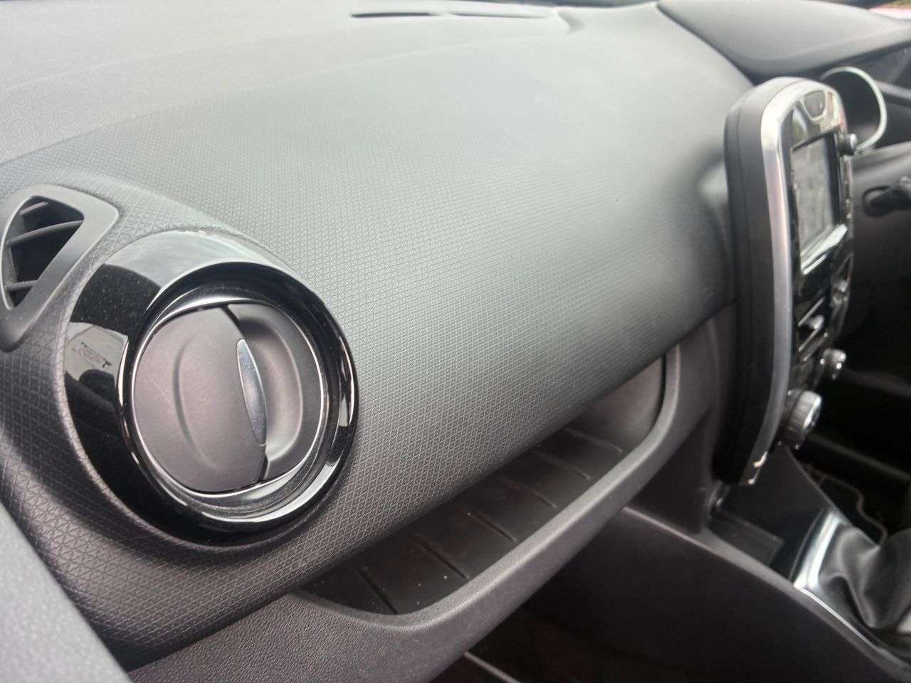 2016 RENAULT CLIO 2016 RENAULT CLIO