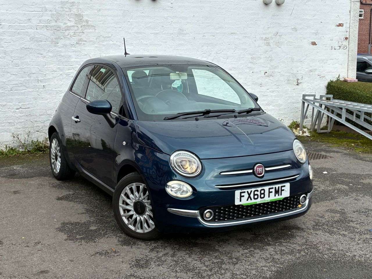 A 2018 FIAT 500 1.2 Lounge Hatchback 3dr Petrol Manual Euro 6 (s/s) (69 bhp) MOT UNTIL JULY A 2018 FIAT 500 1.2 Lounge Hatchback 3dr Petrol Manual Euro 6 (s/s) (69 bhp) MOT UNTIL JULY