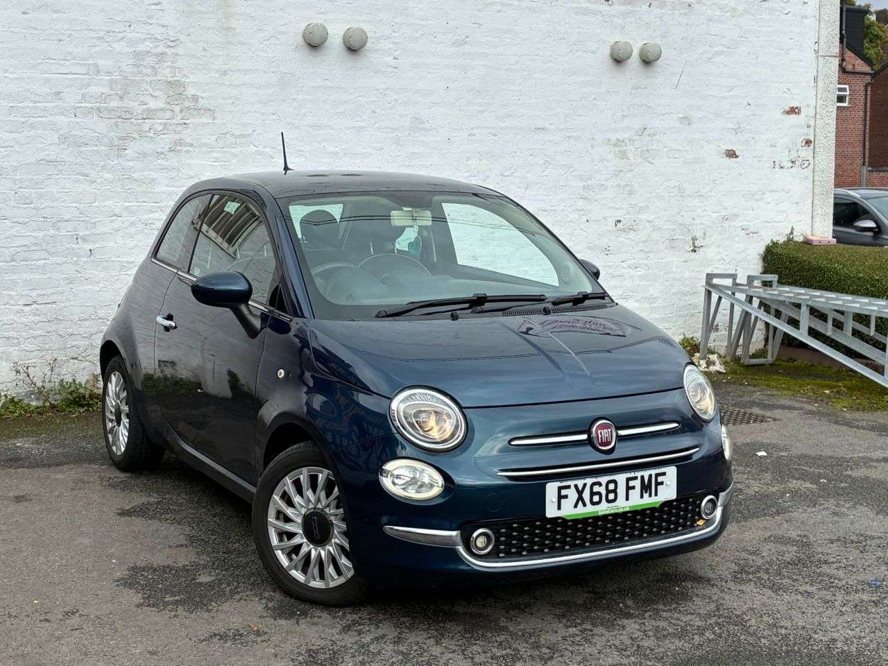 A 2018 FIAT 500 1.2 Lounge Hatchback 3dr Petrol Manual Euro 6 (s/s) (69 bhp) MOT UNTIL JULY A 2018 FIAT 500 1.2 Lounge Hatchback 3dr Petrol Manual Euro 6 (s/s) (69 bhp) MOT UNTIL JULY