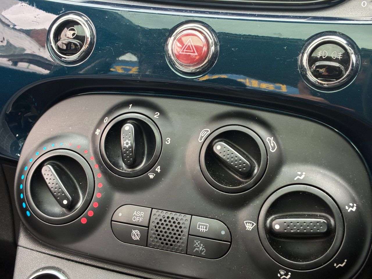 2018 FIAT 500 2018 FIAT 500