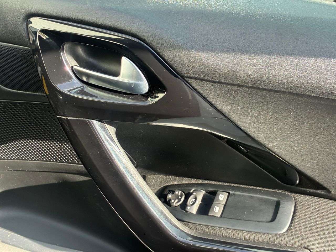 2019 PEUGEOT 208 2019 PEUGEOT 208
