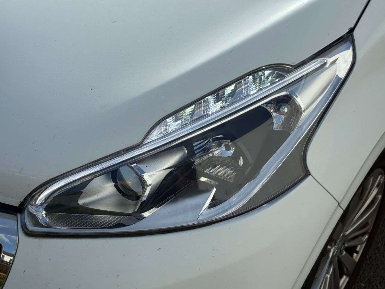 2019 PEUGEOT 208 2019 PEUGEOT 208