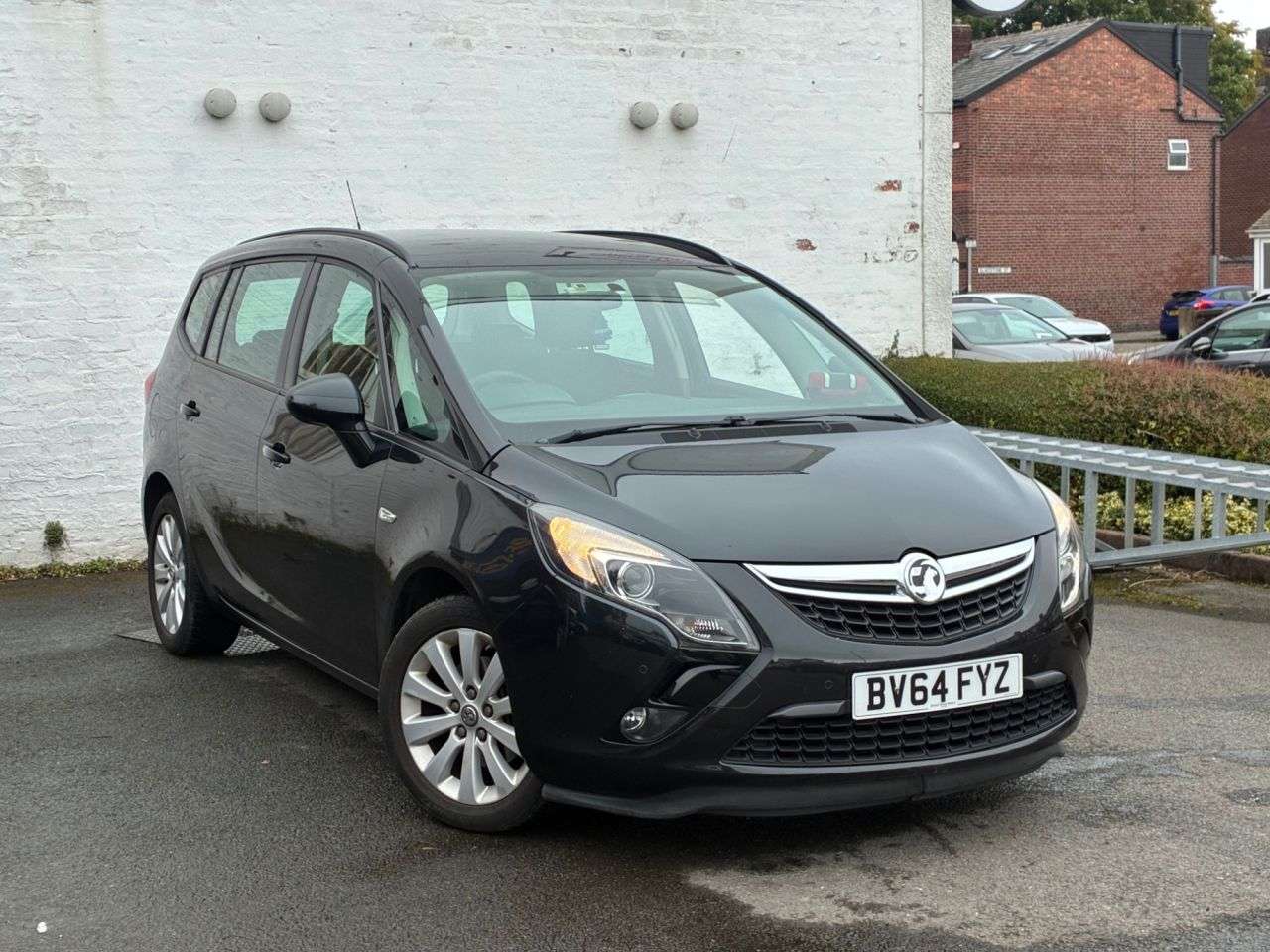 A 2014 VAUXHALL ZAFIRA TOURER 1.4i Turbo Exclusiv MPV 5dr Petrol Manual Euro 6 (140 ps) 13 SERVICE STAMPS A 2014 VAUXHALL ZAFIRA TOURER 1.4i Turbo Exclusiv MPV 5dr Petrol Manual Euro 6 (140 ps) 13 SERVICE STAMPS