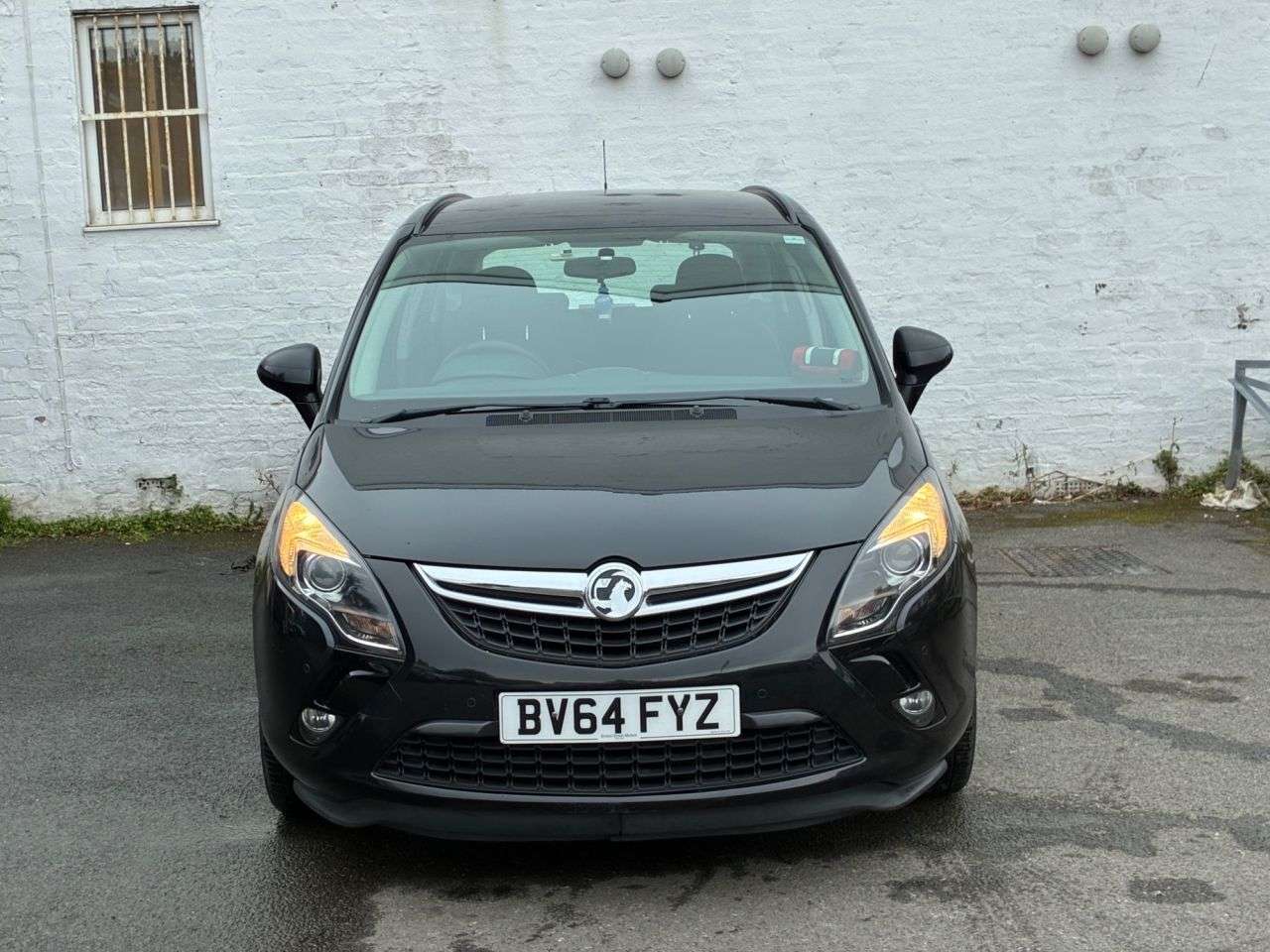 A 2014 VAUXHALL ZAFIRA TOURER 1.4i Turbo Exclusiv MPV 5dr Petrol Manual Euro 6 (140 ps) 13 SERVICE STAMPS A 2014 VAUXHALL ZAFIRA TOURER 1.4i Turbo Exclusiv MPV 5dr Petrol Manual Euro 6 (140 ps) 13 SERVICE STAMPS