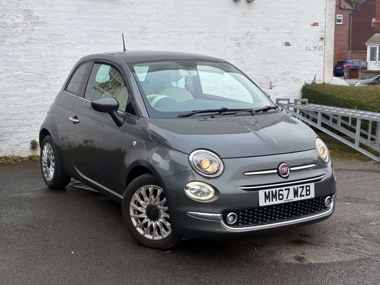 A 2018 FIAT 500 1.2 Lounge Hatchback 3dr Petrol Manual Euro 6 (s/s) (69 bhp) COMPREHENSIVE A 2018 FIAT 500 1.2 Lounge Hatchback 3dr Petrol Manual Euro 6 (s/s) (69 bhp) COMPREHENSIVE