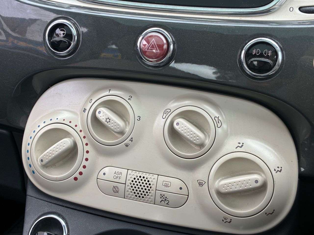 2018 FIAT 500 2018 FIAT 500