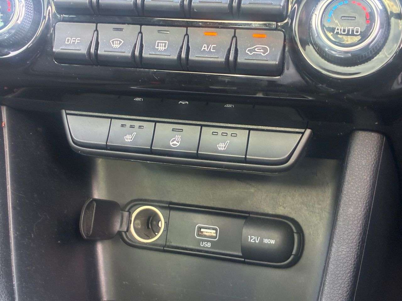2020 KIA SPORTAGE 2020 KIA SPORTAGE