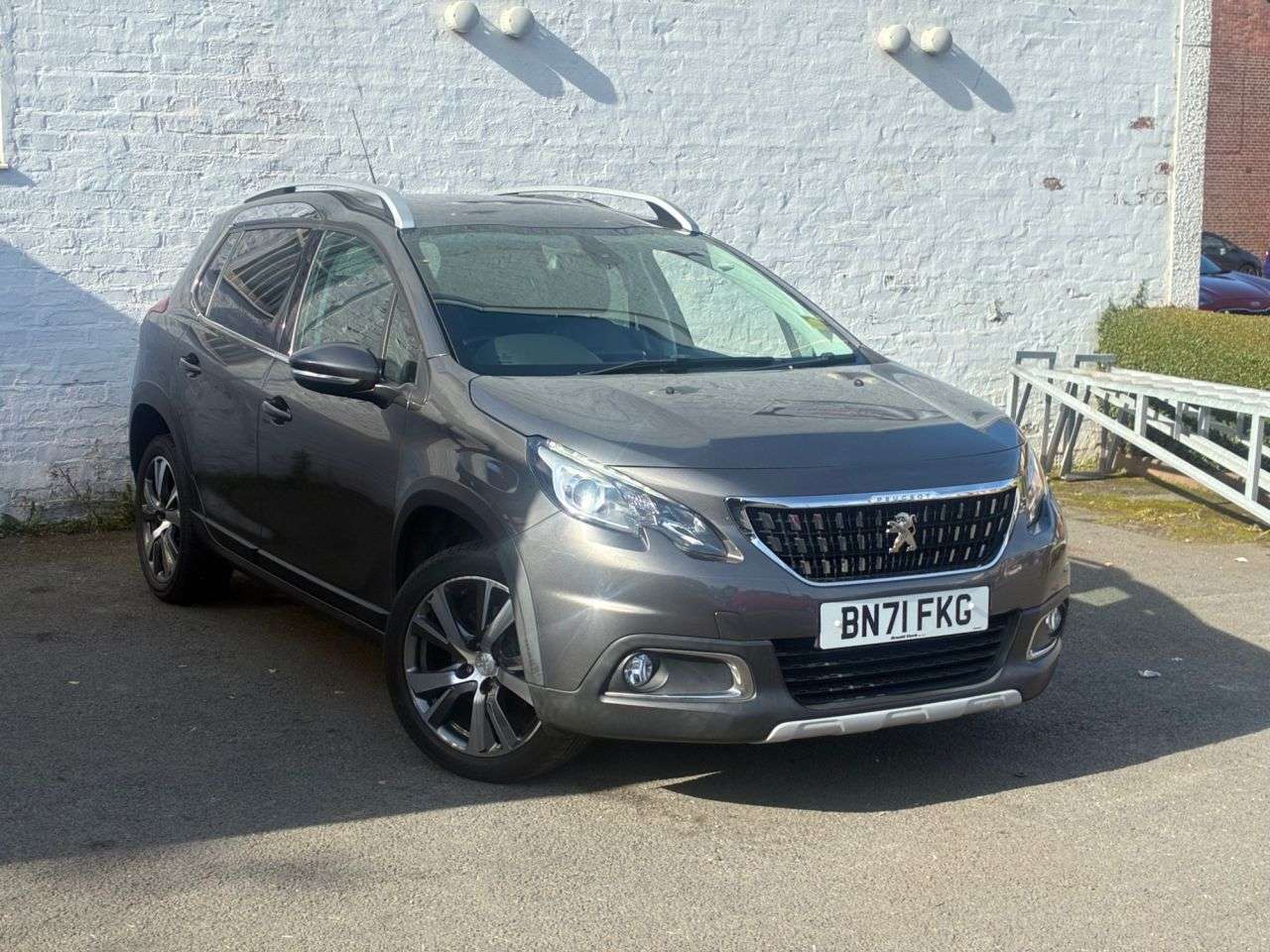 A 2021 PEUGEOT 2008 1.2 PureTech GPF Allure SUV 5dr Petrol EAT Euro 6 (s/s) (110 ps) * AUTO * F A 2021 PEUGEOT 2008 1.2 PureTech GPF Allure SUV 5dr Petrol EAT Euro 6 (s/s) (110 ps) * AUTO * F