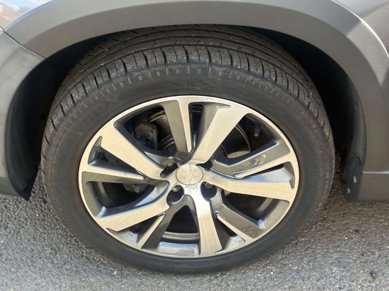 2021 PEUGEOT 2008 2021 PEUGEOT 2008