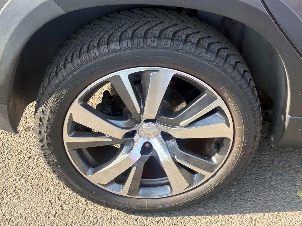 2021 PEUGEOT 2008 2021 PEUGEOT 2008