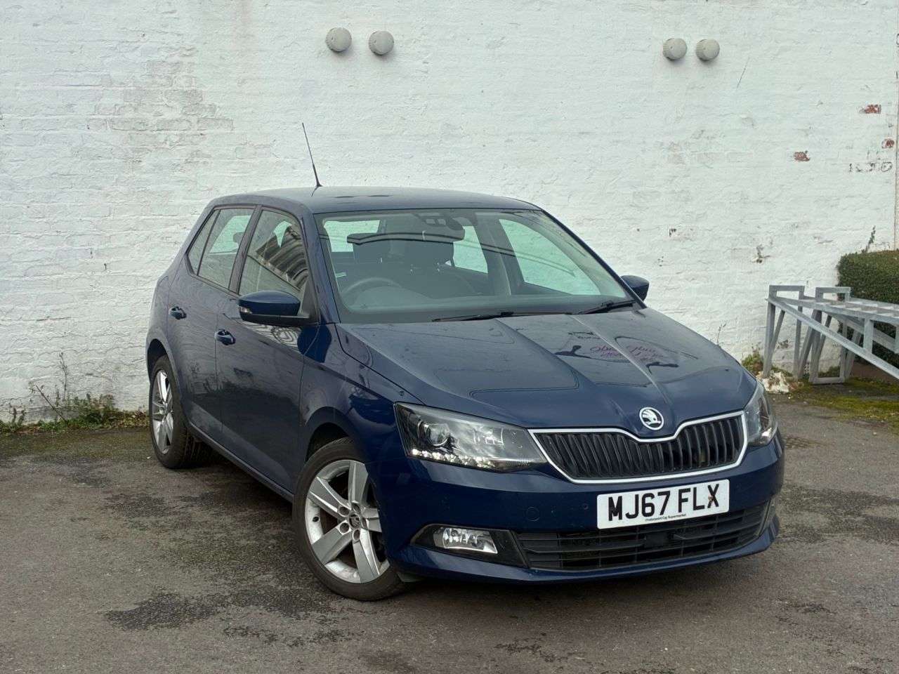 A 2017 SKODA FABIA 1.0 TSI SE L Hatchback 5dr Petrol Manual Euro 6 (s/s) (95 ps) FULL SERVICE A 2017 SKODA FABIA 1.0 TSI SE L Hatchback 5dr Petrol Manual Euro 6 (s/s) (95 ps) FULL SERVICE